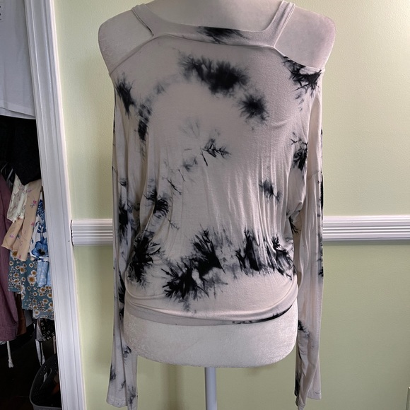 Long sleeve tie dye top - Picture 3 of 3